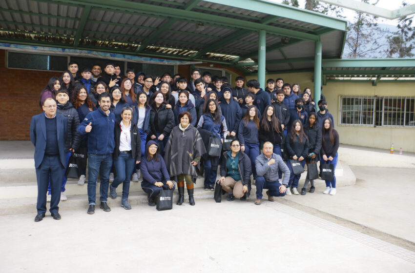  Codelco Andina realiza charla educativa sobre minería a estudiantes de Cabildo