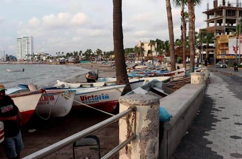  ¡La están pasando mal! Pescadores de Playa Norte tienen más de una semana sin salir a …