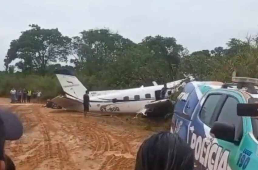  Avioneta choca y mueren 14 turistas que iban a pescar en el Amazonas – Sopitas.com