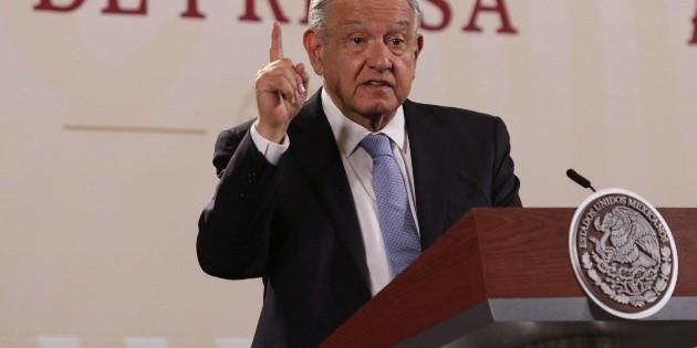  López Obrador denuncia "competencia para culpar a México" entre candidatos de EU