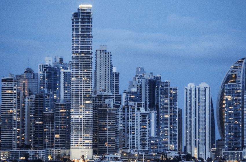  Panamá reabrió Bono Global a 2054 por un total de 400 millones de dólares