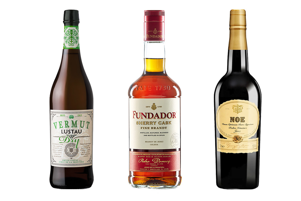 De izda. a dcha.: Vermut Lustau Dry, Brandy Fundador Sherry Cask Solera y No