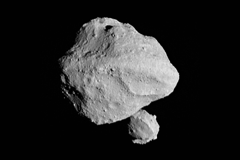 La sonda Lucy de la NASA envía las primeras fotos del asteroide Dinkinesh. Sorpresa: no es un asteroide, sino dos