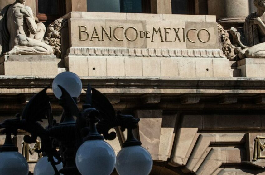  La economía de México crecerá más en 2023 y 2024, prevé Banxico