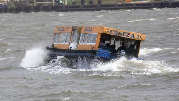  Por embates de Frente Frío 9, cierran navegación en el puerto de Coatzacoalcos