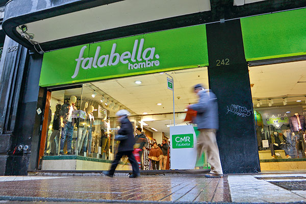  Acción de Falabella cierra con alza de 3,6% tras anuncio de venta de activos y pérdidas menores a lo esperado