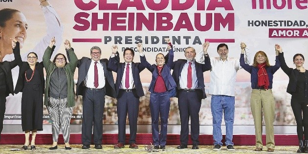  Sheinbaum presenta equipo de precampaña con “corcholatas”