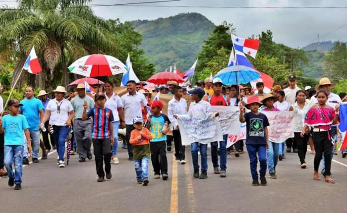  Panamá: quinta semana de protestas contra la minería – Aporrea