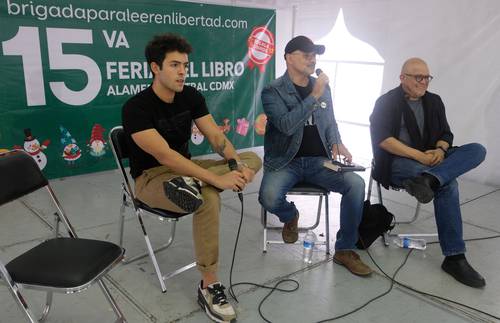  “El corazón generoso de Helguera, mi padre, late tras cada trazo y cada palabra”