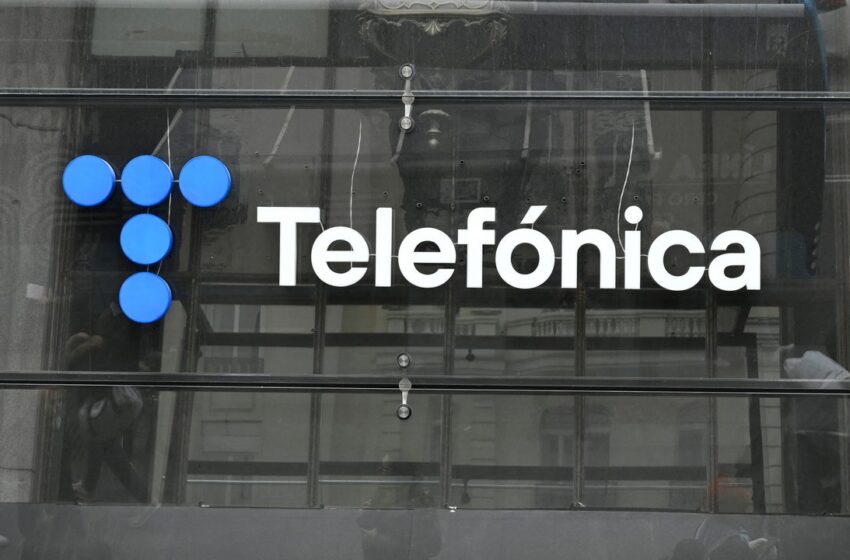  España aprueba la compra del 10% de Telefónica