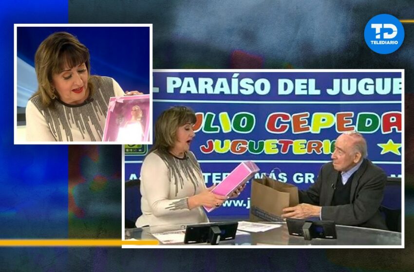  Julio Cepeda regala muñeca a María Julia Lafuente| Telediario México