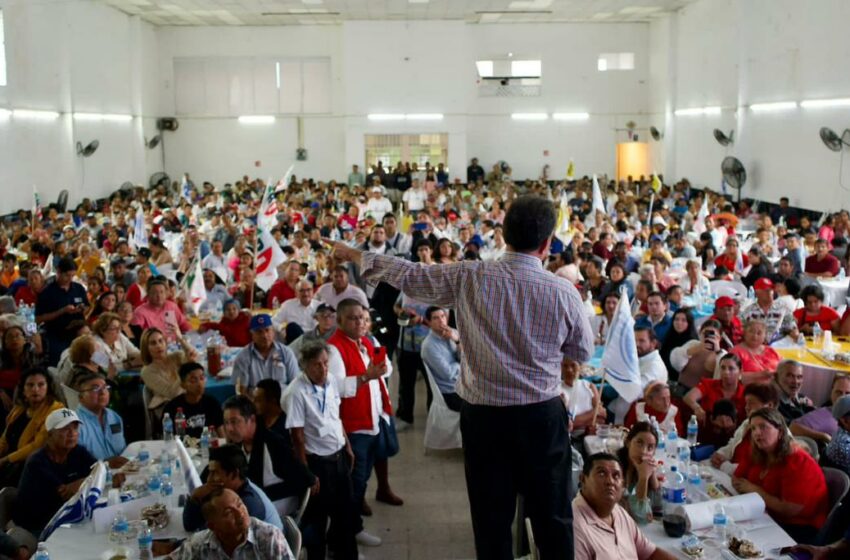  Se reúne Pepe Yunes con pescadores de Alvarado; les convoca a la defensa de sus derechos