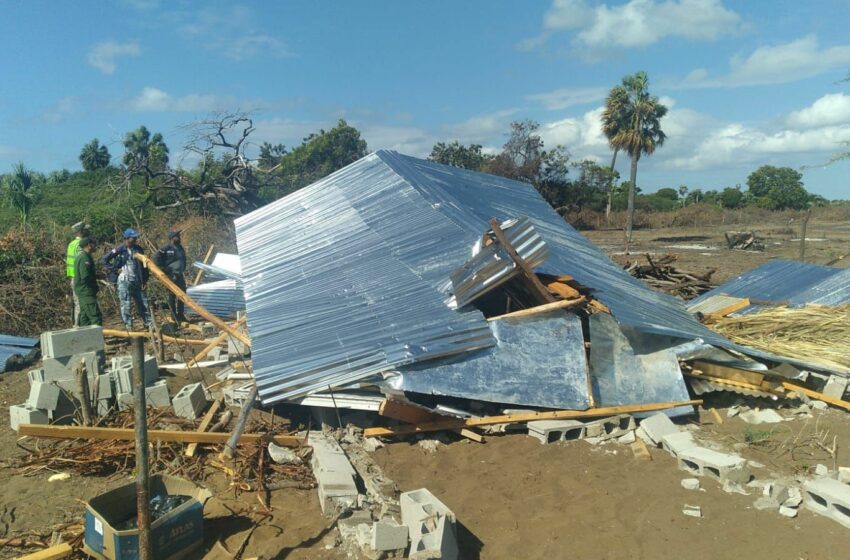  Medio Ambiente desmonta caseta construida de manera ilegal en Las Dunas – N Digital