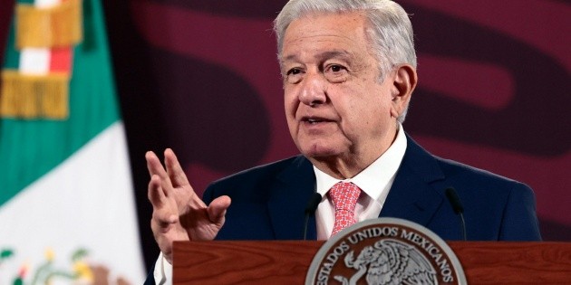  López Obrador se disculpa con diputada por comentario transfóbico