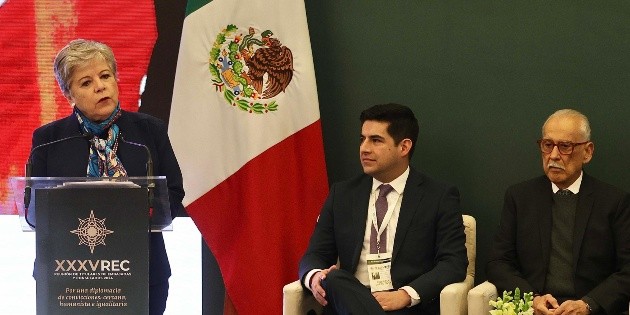  SRE inicia reunión para analizar el panorama mundial actual