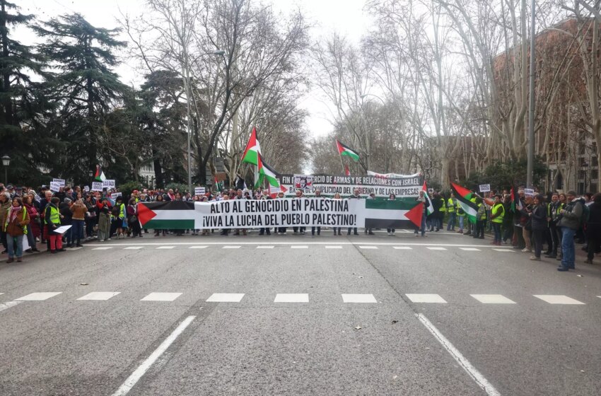  Miles de personas se manifiestan en Madrid en solidaridad con Palestina y contra el «genocidio» israelí