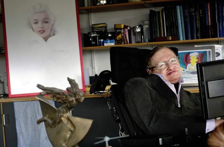 Stephen Hawking, una gran mente entre el Dios atómico y Marilyn Monroe