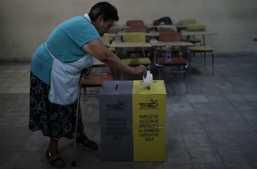  Bukele se prepara para dar otra muestra de poder en las elecciones municipales de El Salvador