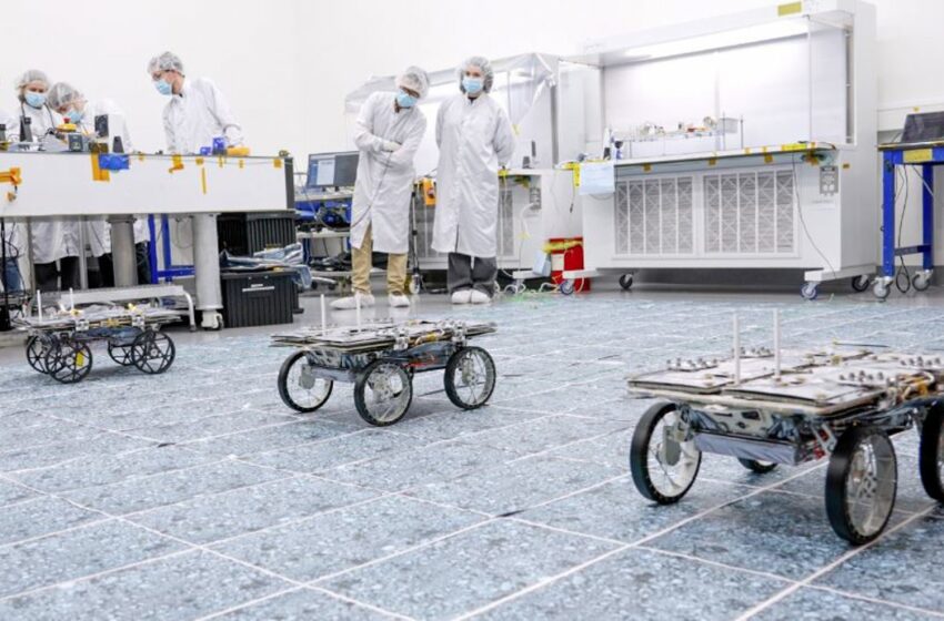  La NASA exhibe un trío de vehículos autónomos para explorar la Luna