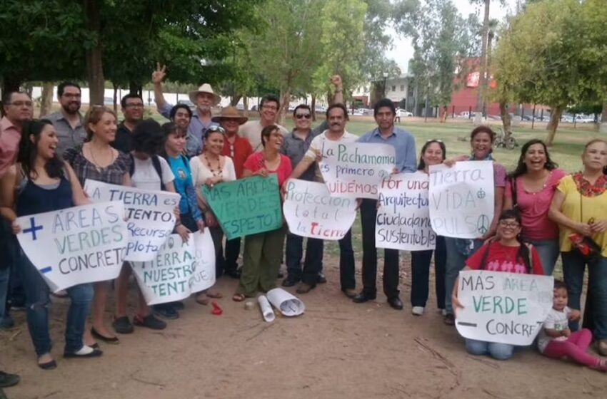  Reclaman vecinos de colonia la compra-venta de área verde – Radio Sonora