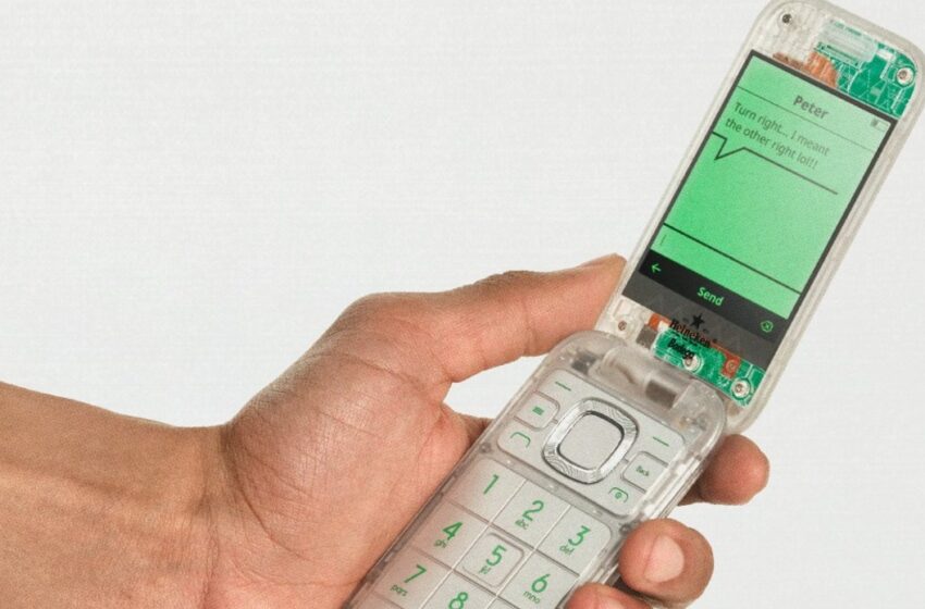 Heineken tira de nostalgia con su propuesta del “Boring Phone”