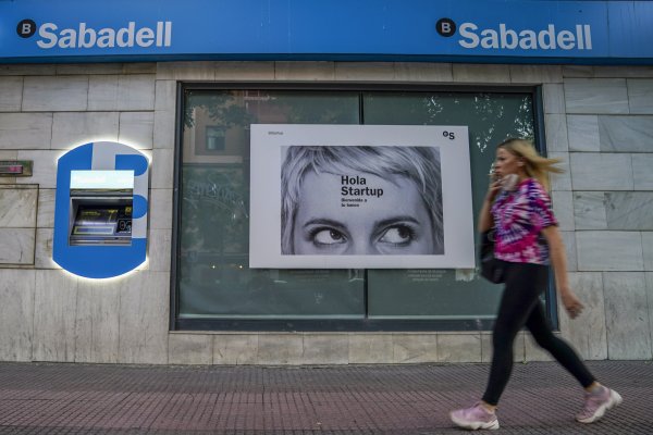 Sabadell estaría a favor de iniciar conversaciones con BBVA sobre una fusión que crearía un gigante de la banca …
