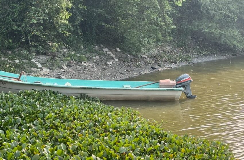  Pescadores culpan a COMAPA de destrozarles sus embarcaciones en Altamita, Tamaulipas