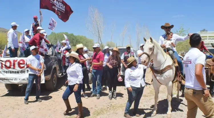  Jesús Pujol encabeza la cabalgata "Caminos de Kino" en Sonora