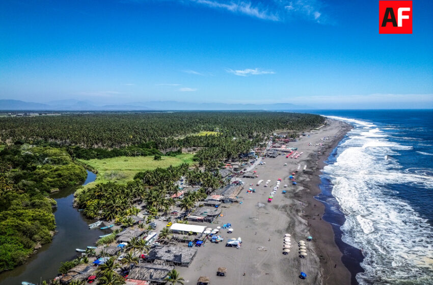  Temperaturas máximas de 40°C a 45°C: Nuevo León, San Luis Potosí, Tamaulipas, Nayarit …