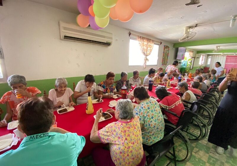  Asilo Cogra de Veracruz pide ayuda, alimentos, ropa, pañales, medicamentos