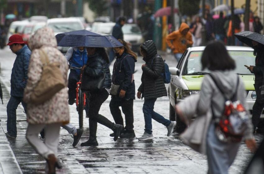  ¡La ropa! CDMX activa la alerta amarilla por lluvias y granizo en las 16 alcaldías