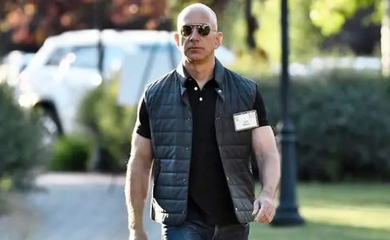  Jeff Bezos venderá otro paquete de acciones de Amazon con la cotización en máximos históricos