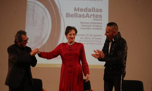  Entregan las Medallas Bellas Artes 2023 y 2024