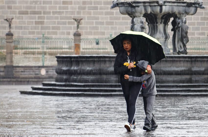  Ondas tropicales traen lluvias fuertes a Puebla este jueves