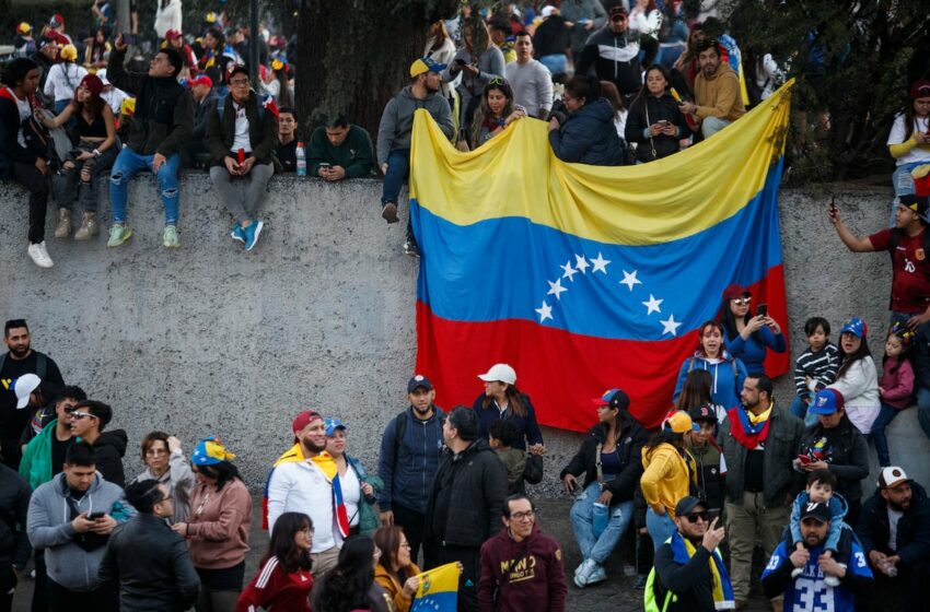  Venezolanos a la deriva en un Chile con su embajada cerrada: “Estas son medidas contra la ciudadanía”