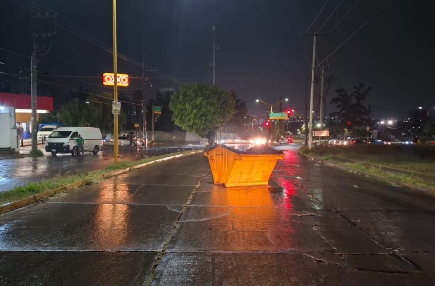  Sorpresivo chubasco castiga la ciudad con anegaciones y caos – Hidrocálido