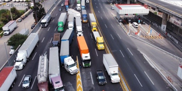  Liberan completamente la autopista México-Puebla tras varios días de bloqueos