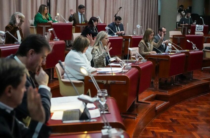  Chubut aprobó la adhesión al RIGI pero mantiene el veto sobre la minería – ámbito.com