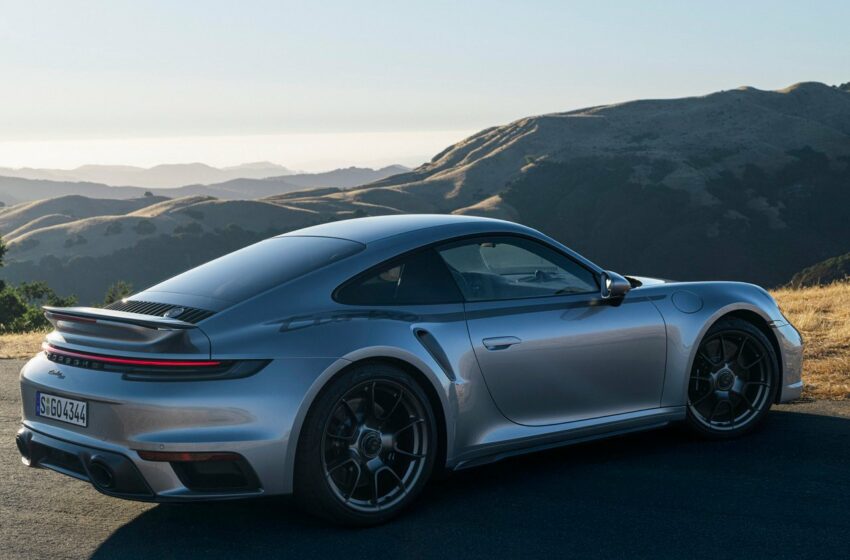  El Porsche 911 Turbo celebra sus 50 años de vida con una edición limitada, un mito que desafía los tiempos