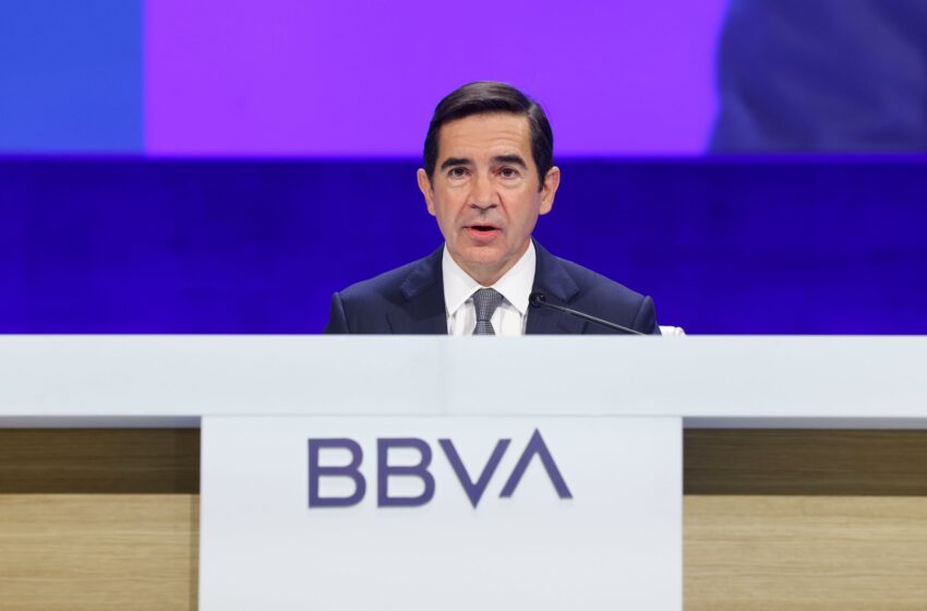  El BBVA no aumentará la prima de la opa porque la oferta actual «convencerá» a los accionistas del Sabadell