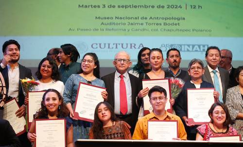  Encabezan las mujeres la celebración por la entrega de los Premios INAH