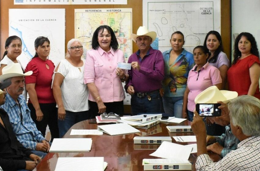  Entrega Gobierno de Sonora apoyos económicos a ganaderos del Sur del estado