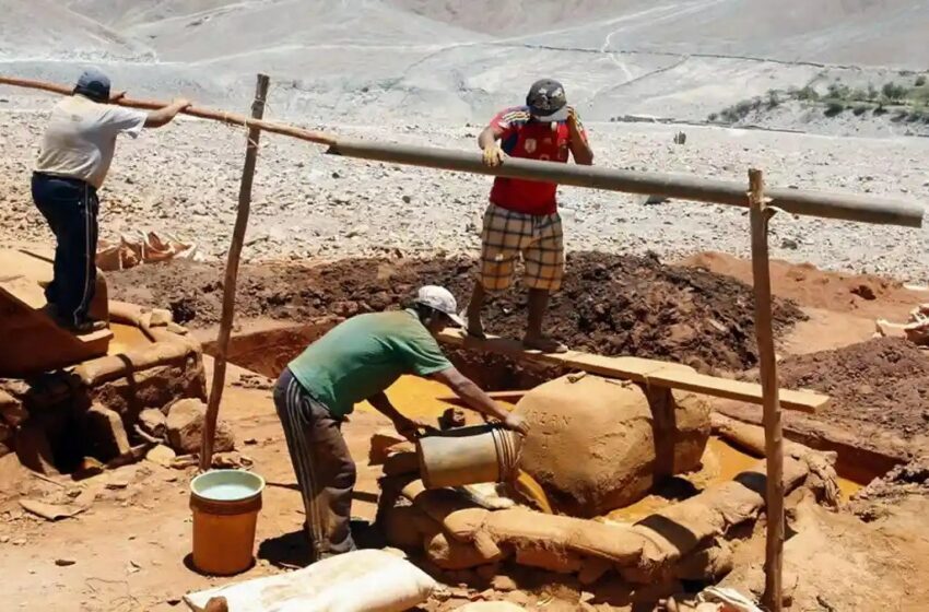  Falta de apoyo estatal a la pequeña minería en Perú – Pachamama Radio