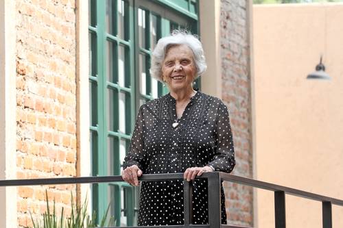  Elena Poniatowska: Un café con parroquianos de San Sebastián