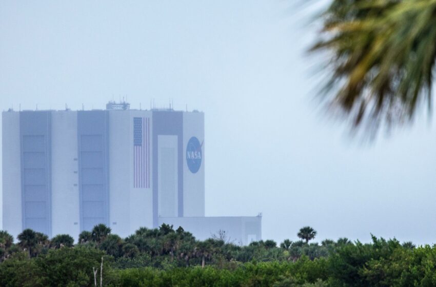  La NASA y SpaceX aplazan el lanzamiento de la misión Europa Clipper por el huracán Milton