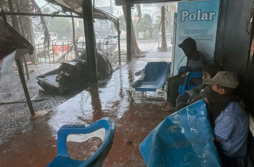  Ondas tropicales y otros fenómenos en México provocarán lluvias en 26 estados este martes