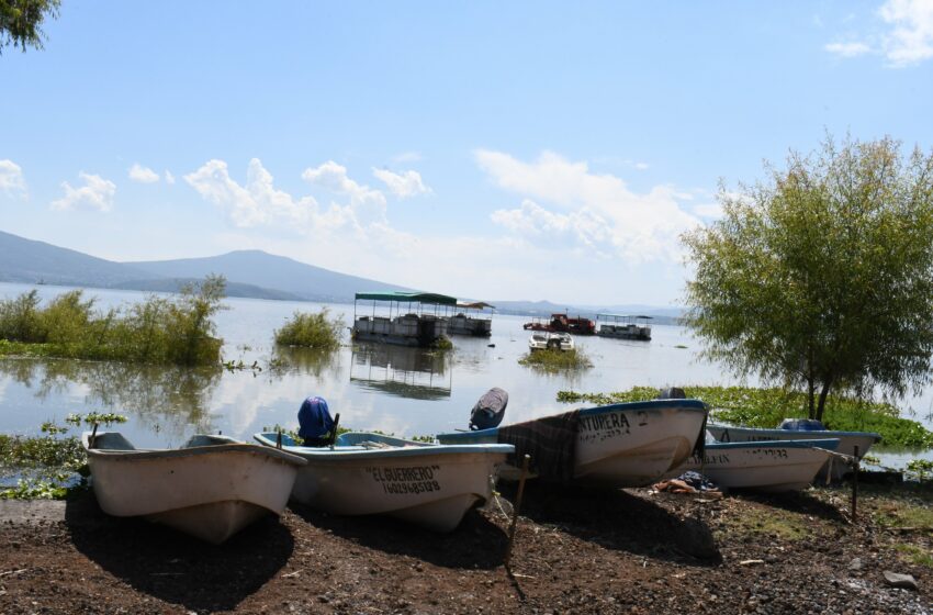  Pescadores cuestionan extracción de agua en la Laguna de Yuriria: “no nos dicen nada”