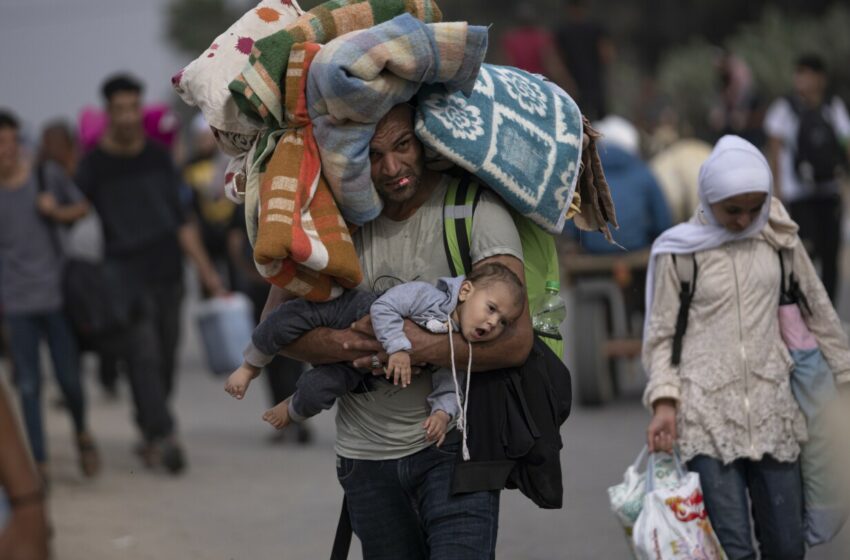  Cómo una familia desplazada se ha ido trasladando durante un año por la devastada Franja de Gaza