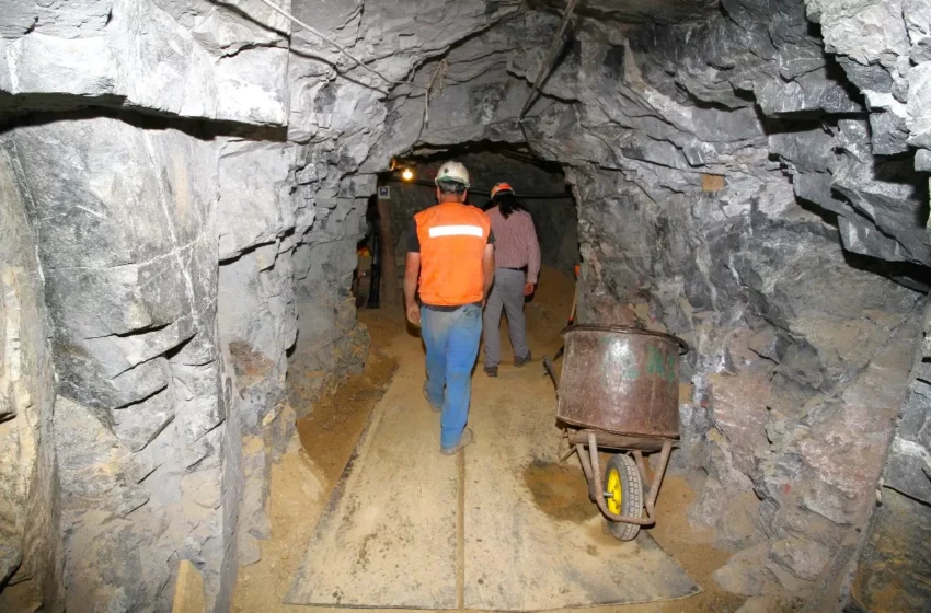  Región de Coquimbo: Pequeños mineros reciben 47 millones gracias a programa de productividad