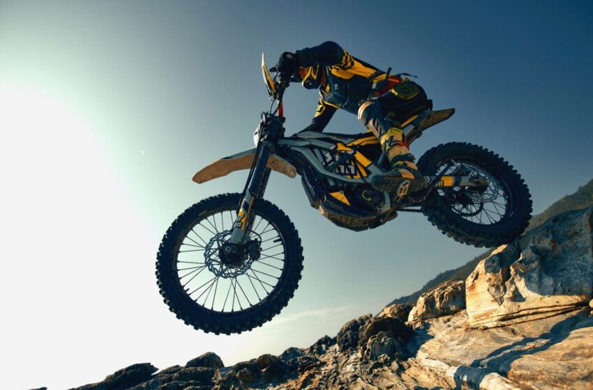  Esta moto eléctrica de Enduro posee una estética impactante